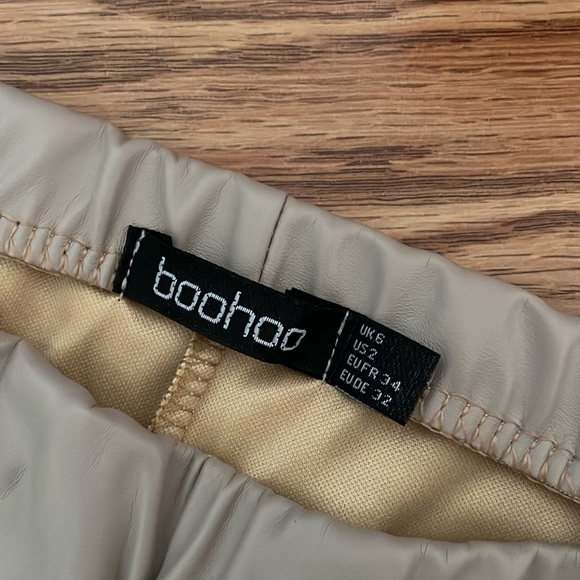 Boohoo pleather pants - Picture 3 of 3